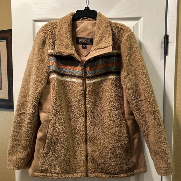 Pendleton Jackets & Blazers - Pendleton Tan Sherpa Fleece Jacket with Striped Detail